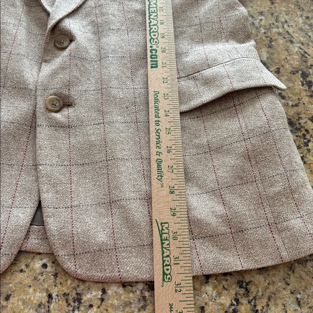 Tommy Hilfiger lining inside